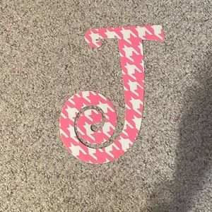pink houndstooth J